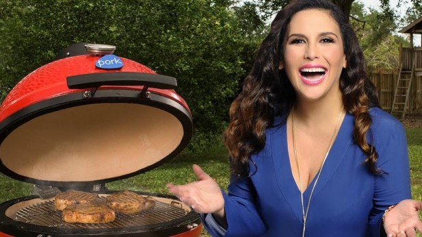 anglica-vale-promueve-carne-de-puerco-y-est-dispuesta-a-engordar-ms anglica-vale-promueve-carne-de-puerco-y-est-dispuesta-a-engordar-ms