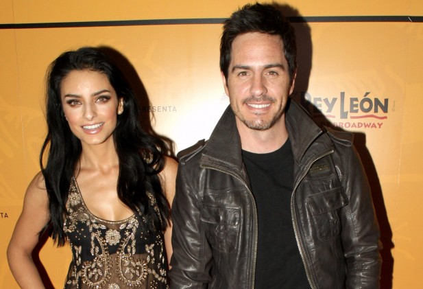 la-boda-de-aislinn-derbez-y-mauricio-oachmann-al-derecho-y-al-revs la-boda-de-aislinn-derbez-y-mauricio-oachmann-al-derecho-y-al-revs