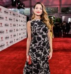 natalia-jimnez-no-pierde-espectacular-figura-pese-a-embarazo natalia-jimnez-no-pierde-espectacular-figura-pese-a-embarazo